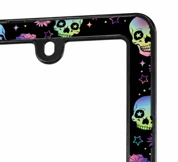 Bingkai Plat Nomor Polycarbonate ABS Tengkorak Bunga Holografik Gotik Tampak Dekat