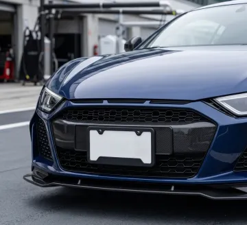 Probado en pista: Por qué los autos de alto rendimiento cambian a porta placas de silicona de ajuste ceñido